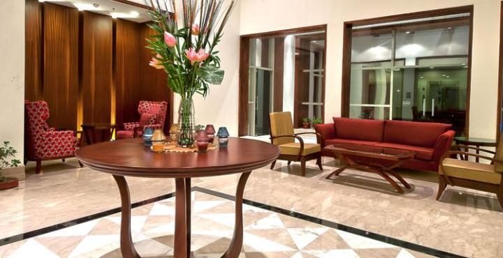 The Golden Plaza Hotel Panchkula Zewnętrze zdjęcie
