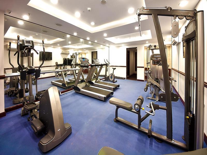 The Golden Plaza Hotel Panchkula Zewnętrze zdjęcie
