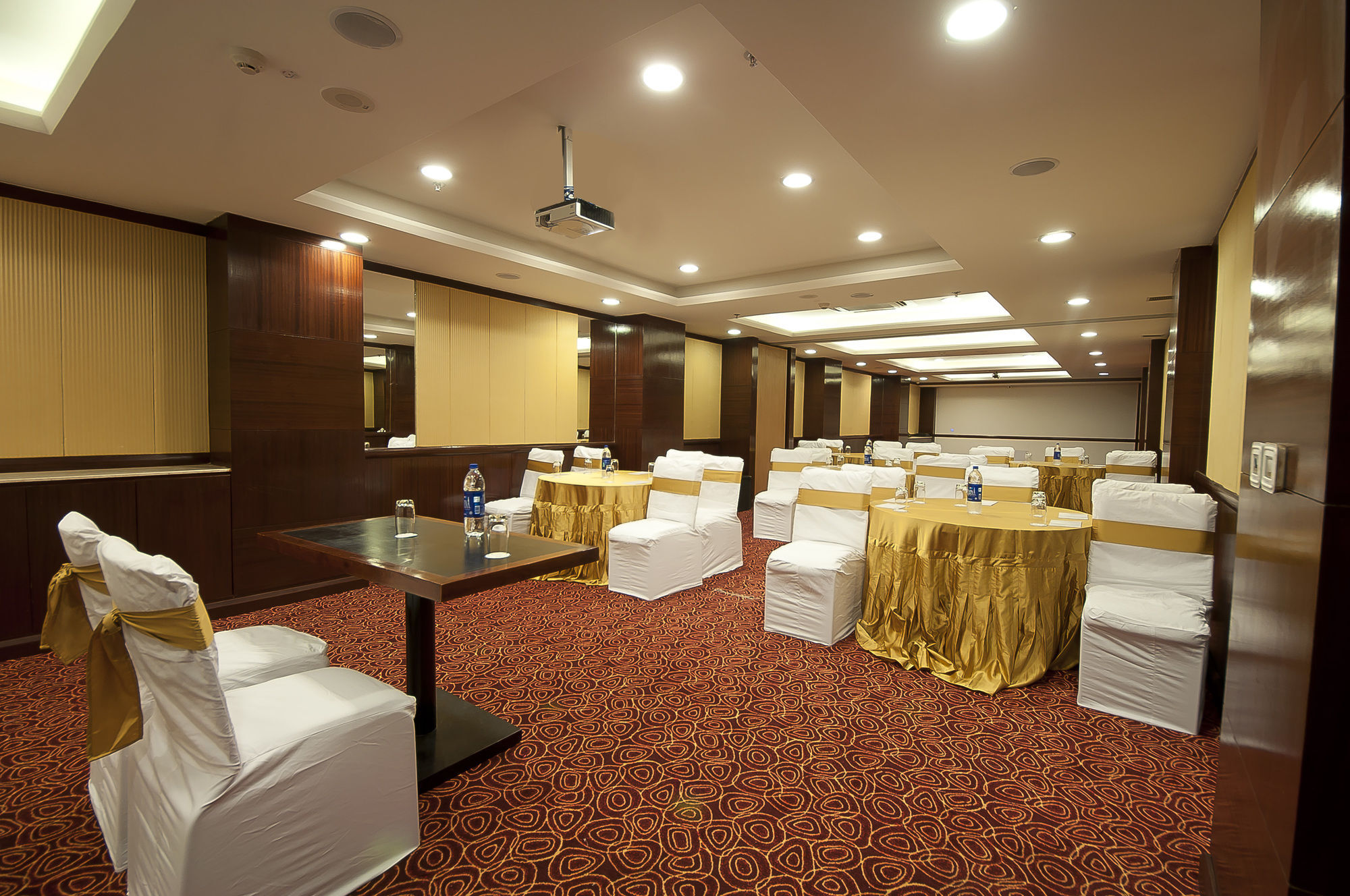 The Golden Plaza Hotel Panchkula Zewnętrze zdjęcie