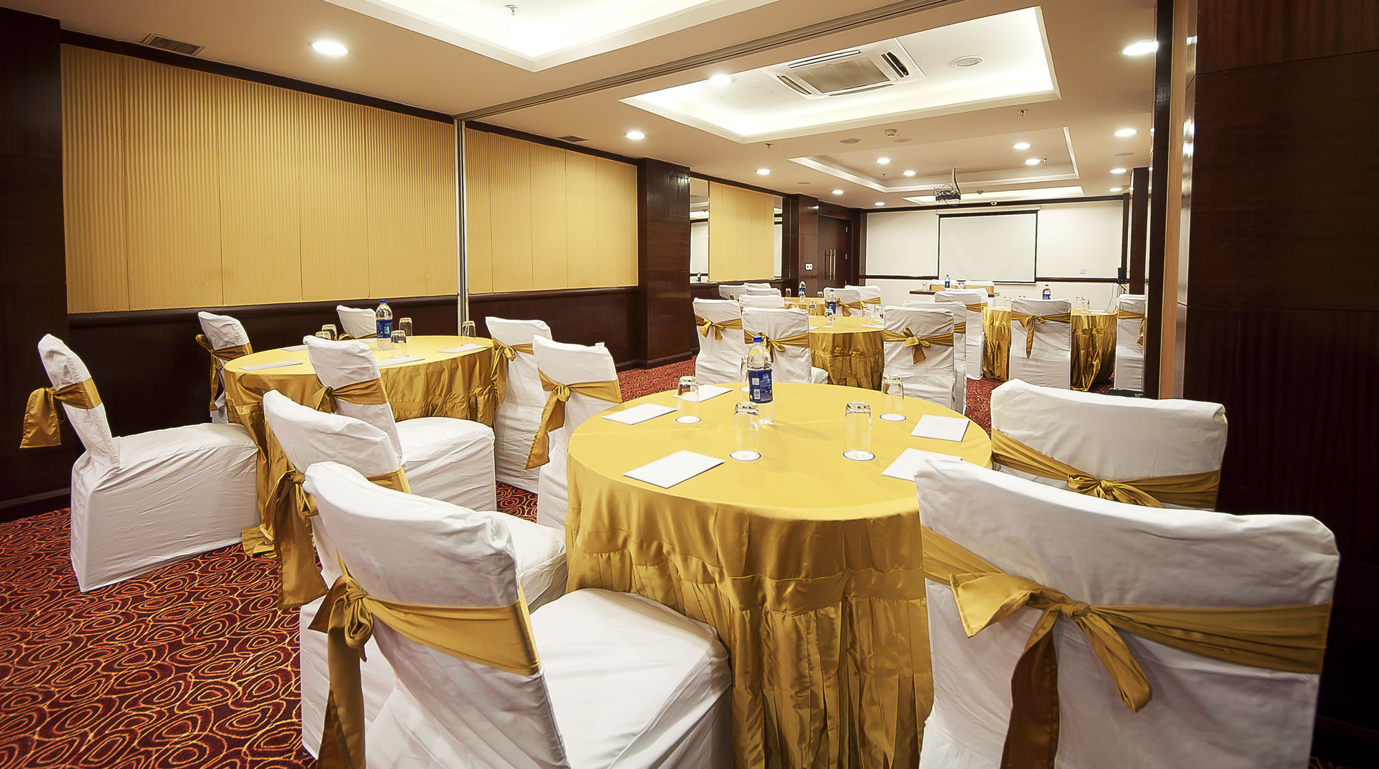 The Golden Plaza Hotel Panchkula Zewnętrze zdjęcie